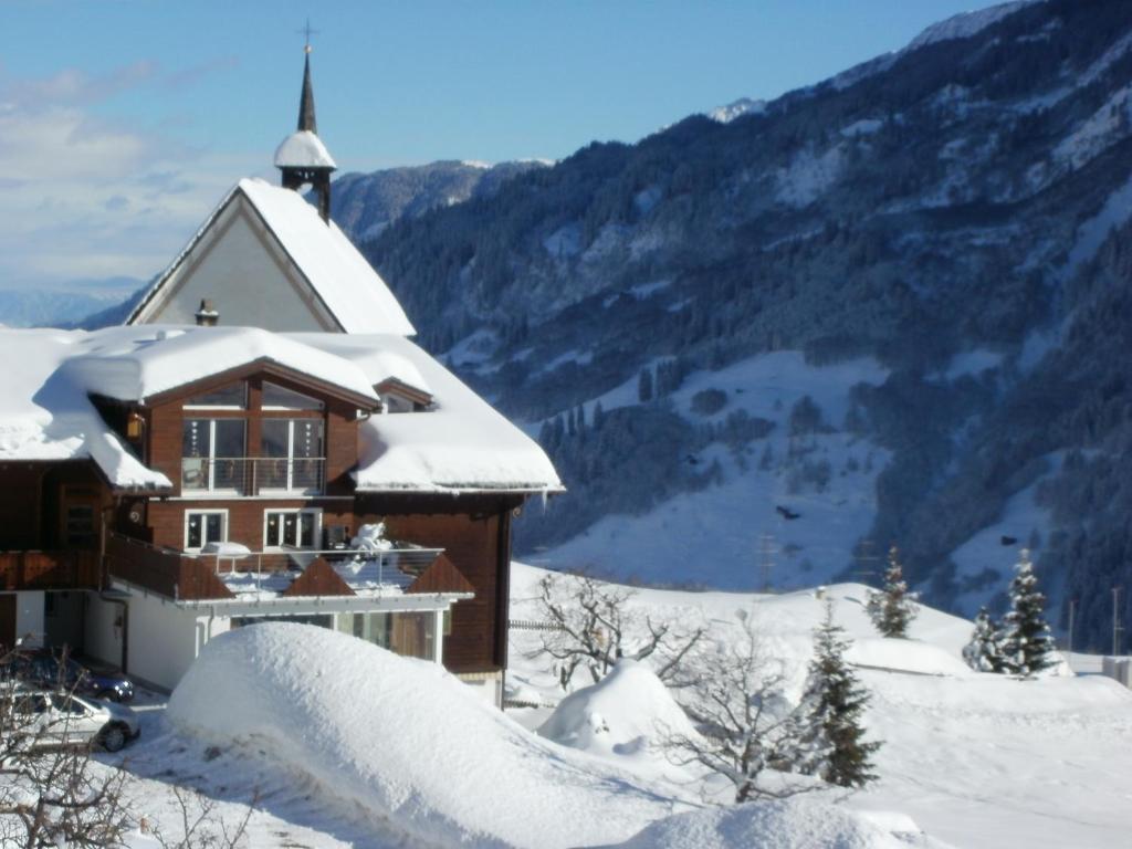Hotel Pez Ault Disentis Exteriér fotografie