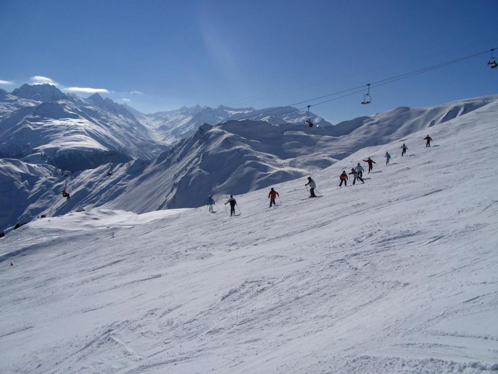 Hotel Pez Ault Disentis Exteriér fotografie