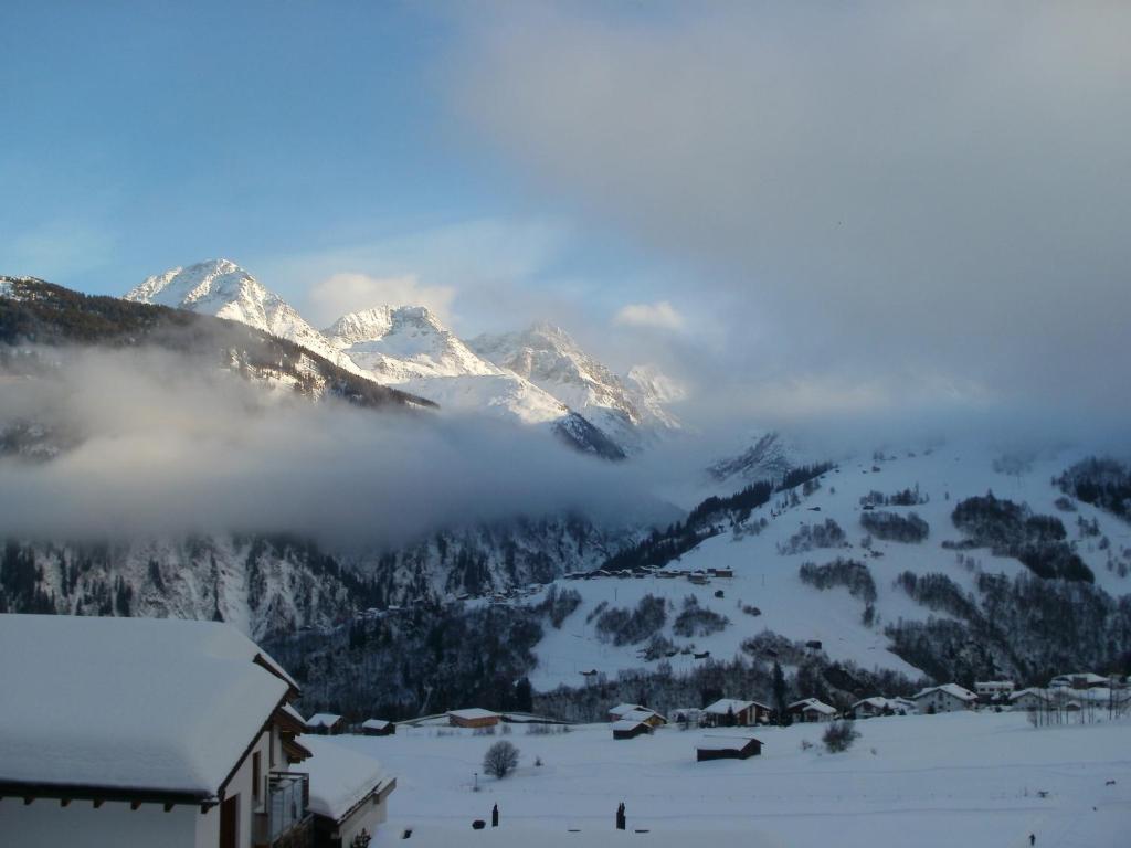 Hotel Pez Ault Disentis Exteriér fotografie