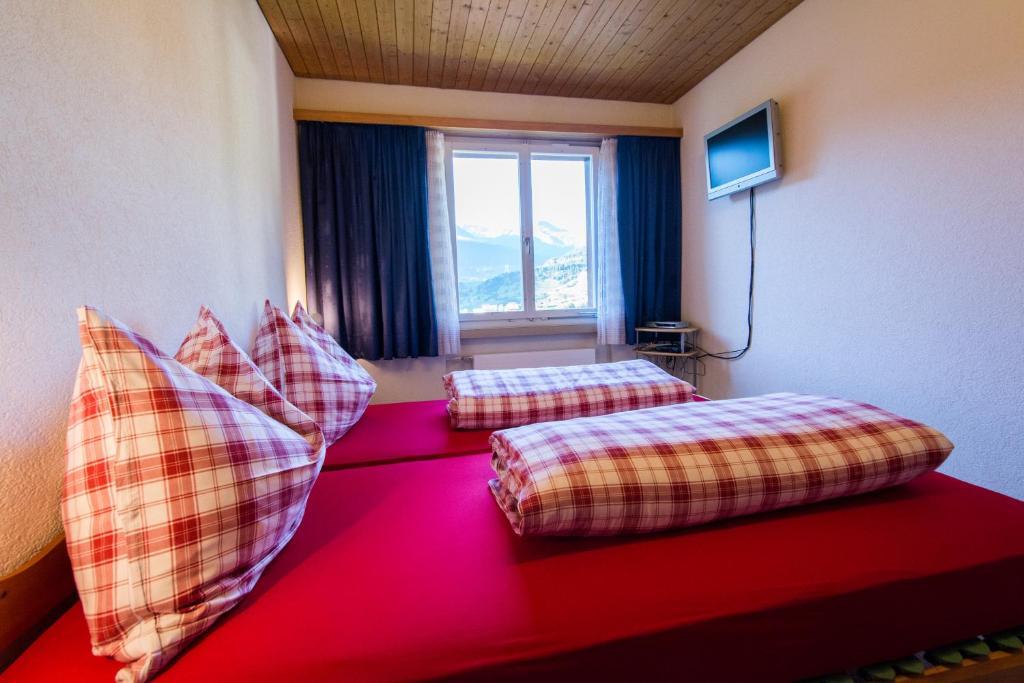 Hotel Pez Ault Disentis Pokoj fotografie